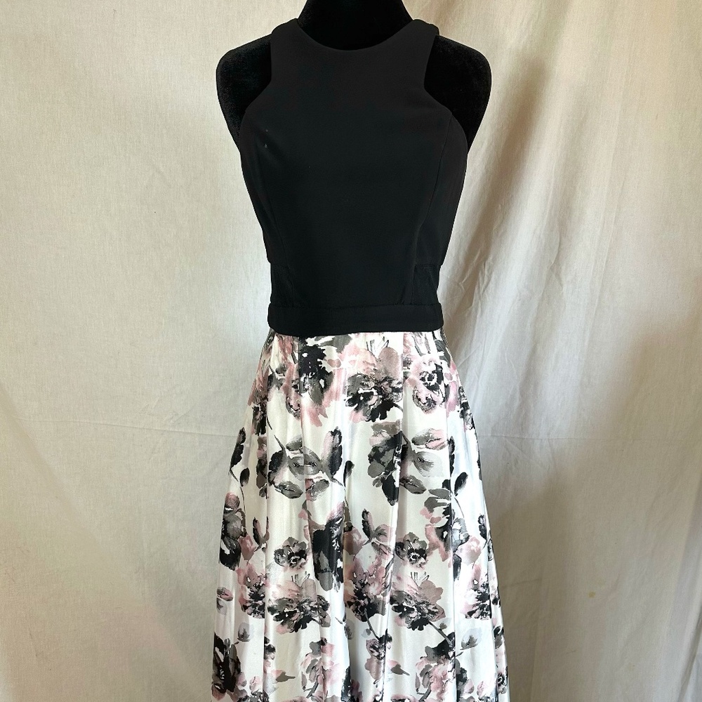 Blondie Nites Black/White floral Prom Dress